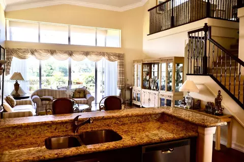 17246 Boca Club Blvd #102, Boca Raton, FL 33487
