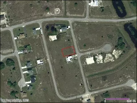 7040 Lotus Cir, La Belle, FL 33935