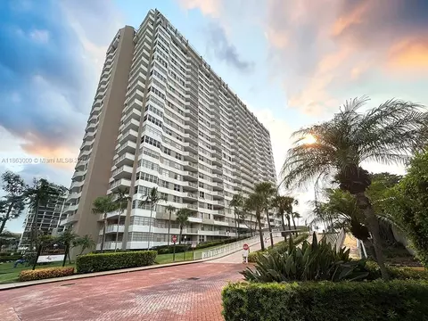 1985 S Ocean Dr #15G, Hallandale Beach, FL 33009