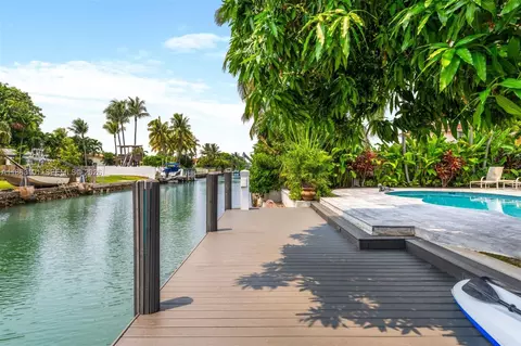1410 Cleveland Rd, Miami Beach, FL 33141