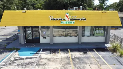 2944 W University Blvd W, Jacksonville, FL 32217