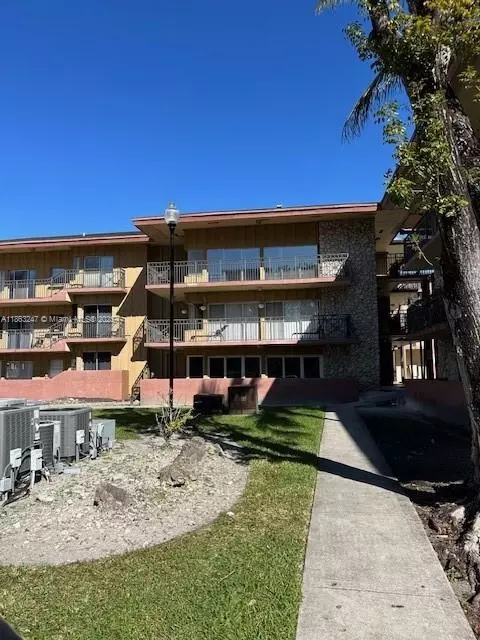Undisclosed, Davie, FL 33314