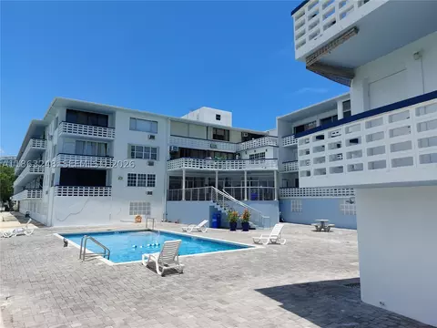6484 Indian Creek Dr #320, Miami Beach, FL 33141