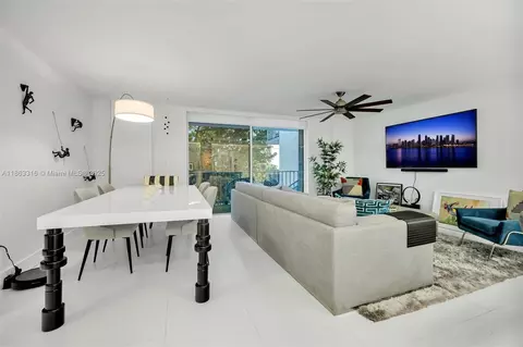 6801 Indian Creek Dr #304, Miami Beach, FL 33141