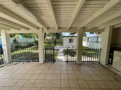 508 E 40th St, Hialeah, FL 33013 photo 8