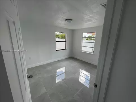508 E 40th St, Hialeah, FL 33013 photo 6
