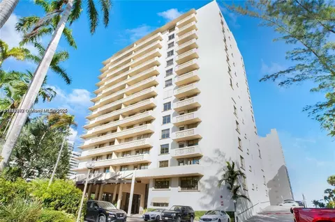 10185 Collins Ave #915, Bal Harbour, FL 33154