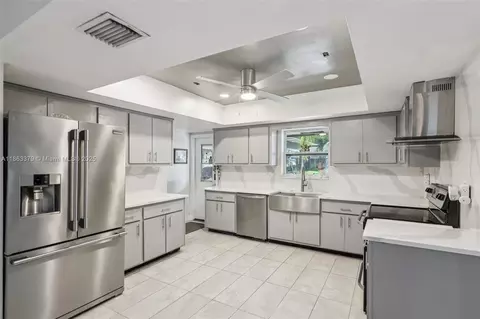 2441 SW 43rd Ave, Fort Lauderdale, FL 33317
