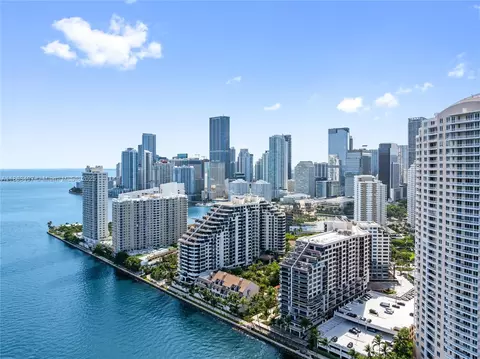 View/Area - 540 Brickell Key Dr #815, Miami, FL 33131 photo 6 of 6