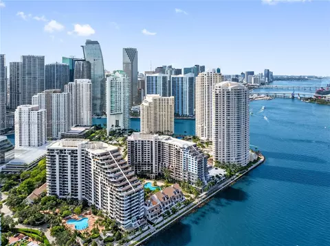 View/Area - 540 Brickell Key Dr #815, Miami, FL 33131 photo 4 of 6
