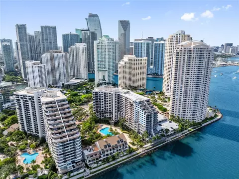 View/Area - 540 Brickell Key Dr #815, Miami, FL 33131 photo 5 of 6