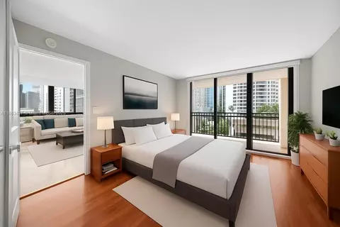 Other - 540 Brickell Key Dr #815, Miami, FL 33131 photo 1 of 6