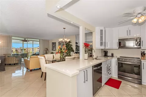 1025 SE 2nd Ave #407, Dania Beach, FL 33004