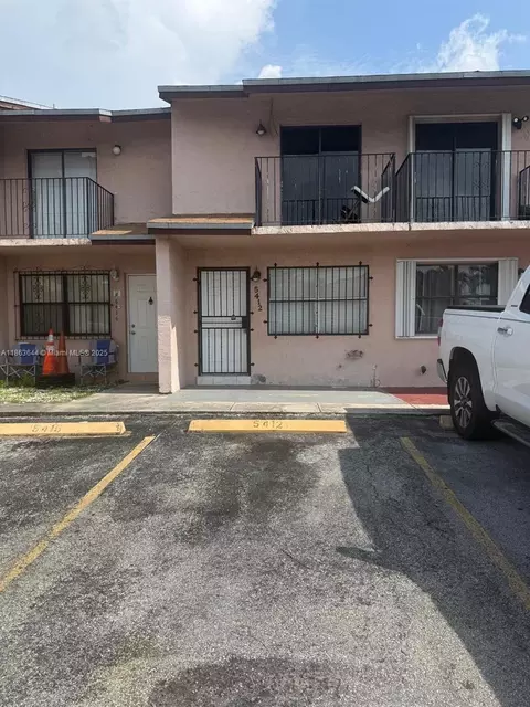 5412 W 20th Ave #104, Hialeah, FL 33016