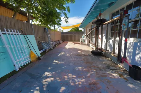 Exterior - 631 SE 3rd Pl, Hialeah, FL 33010 photo 9 of 9