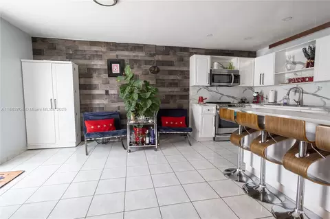 Other - 631 SE 3rd Pl, Hialeah, FL 33010 photo 10 of 12