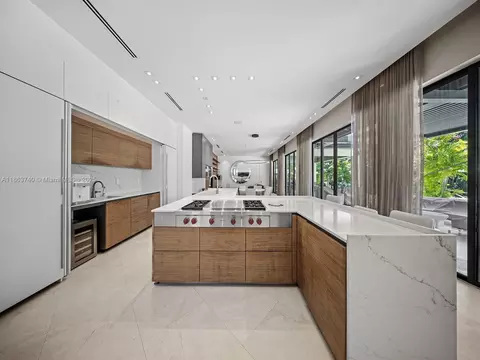 Kitchen - 5700 SW 91st St, Pinecrest, FL 33156 photo 1 of 2