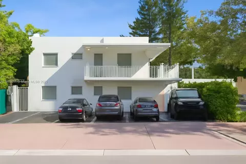 323 Washington Ave #1, Miami Beach, FL 33139