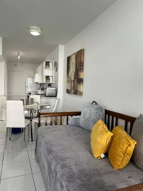 100 Lincoln Rd #437, Miami Beach, FL 33139