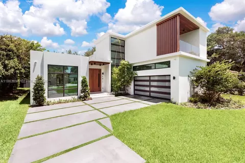 941 NE 92nd St, Miami Shores, FL 33138