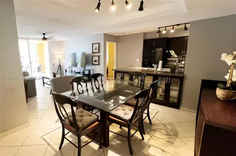 19555 E Country Club Dr #8305, Aventura, FL 33180