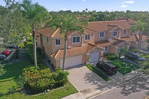 15899 SW 12th St, Pembroke Pines, FL 33027