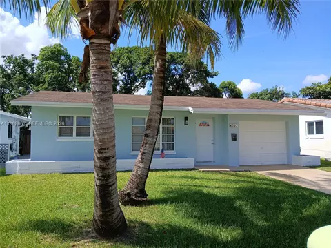 4502 NW 46th St, Tamarac, FL 33319