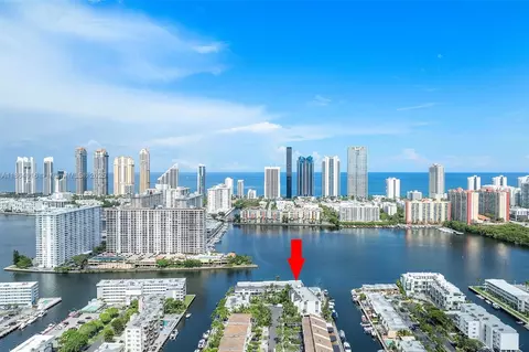 4000 NE 168th St #PH5A, North Miami Beach, FL 33160