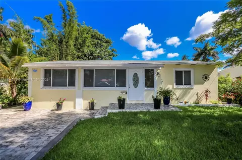 1415 Fletcher St, Hollywood, FL 33020