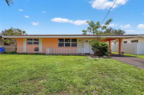 7740 NW 15th Ct, Pembroke Pines, FL 33024