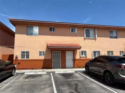 8079 NW 8th St #10, Miami, FL 33126