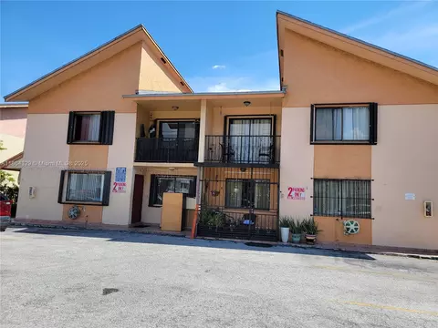 1760 W 60th St #1, Hialeah, FL 33012