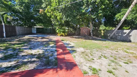 Exterior - 453 E 61st St, Hialeah, FL 33013 photo 5 of 8
