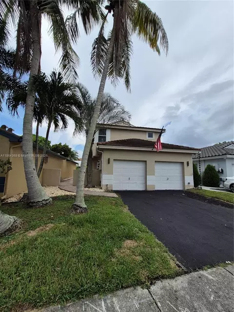 2176 NW 184th Way, Pembroke Pines, FL 33029