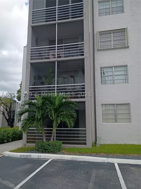 14165 SW 87th St #D103, Miami, FL 33183