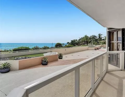 6423 E Collins Ave #206, Miami Beach, FL 33141