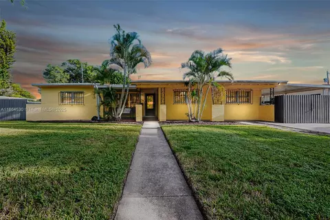 1220 NW 88th St, Miami, FL 33147