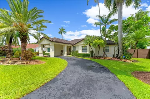 11919 SW 72nd Ter, Miami, FL 33183