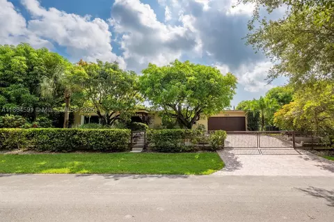 17625 SW 91st Ave, Palmetto Bay, FL 33157