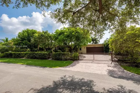 17625 SW 91st Ave, Palmetto Bay, FL 33157