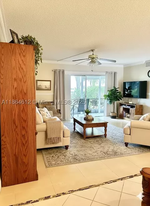 111 S Hollybrook Dr #107, Pembroke Pines, FL 33025