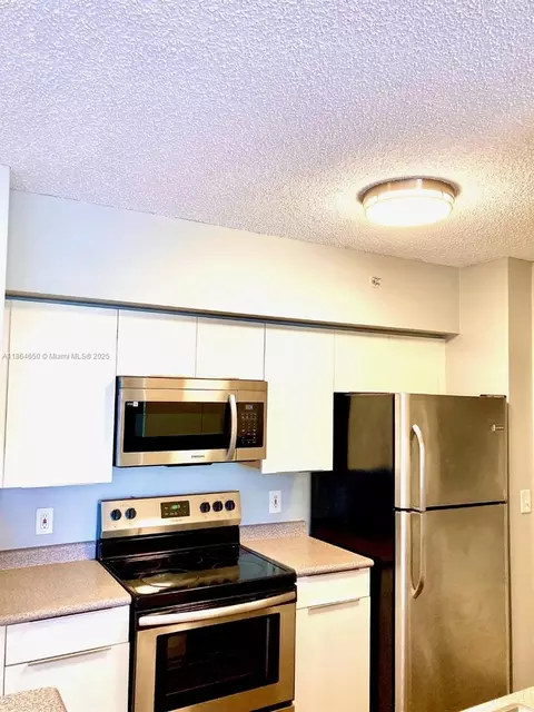1919 Van Buren St #321A, Hollywood, FL 33020