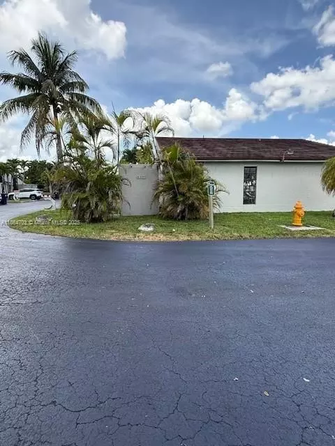 Undisclosed, Miami, FL 33174