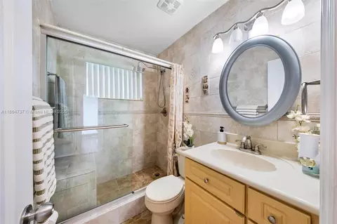 Bath - 897 W 36th St, Hialeah, FL 33012 photo 1 of 1