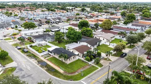 View/Area - 897 W 36th St, Hialeah, FL 33012 photo 3 of 4