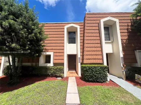 11579 NW 2nd St, Plantation, FL 33325