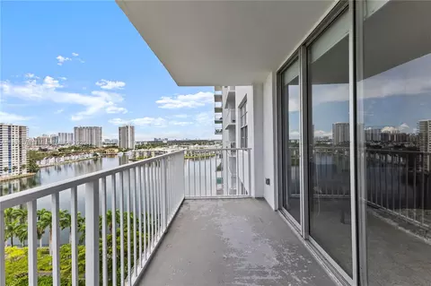 2801 NE 183rd St #1510W, Aventura, FL 33160