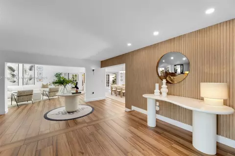 Entry Way - 200 W Mcintyre St, Key Biscayne, FL 33149 photo 1 of 5