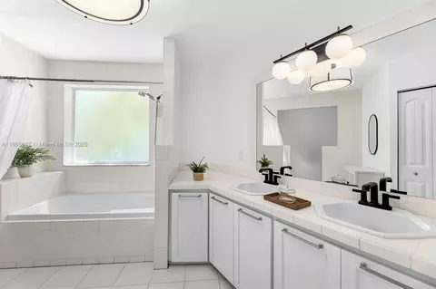 Bath - 200 W Mcintyre St, Key Biscayne, FL 33149 photo 6 of 6