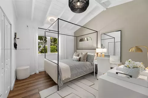 Bedroom - 200 W Mcintyre St, Key Biscayne, FL 33149 photo 2 of 4